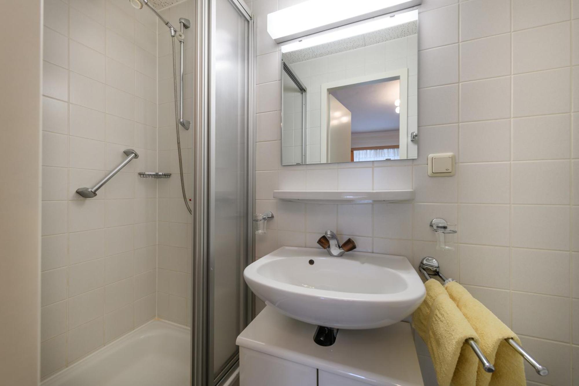 Hotel Austria บาดฮอฟกัสไตน์ ภายนอก รูปภาพ