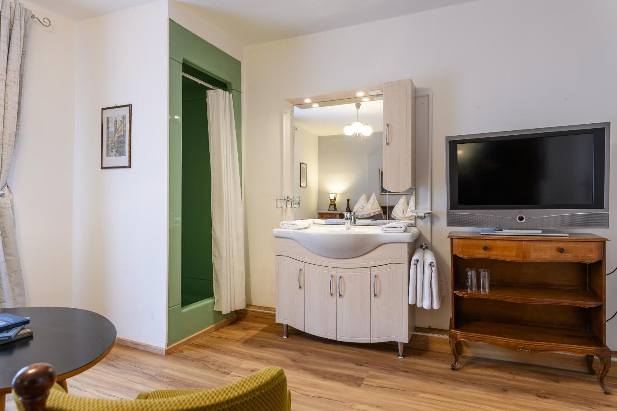 Hotel Austria บาดฮอฟกัสไตน์ ภายนอก รูปภาพ